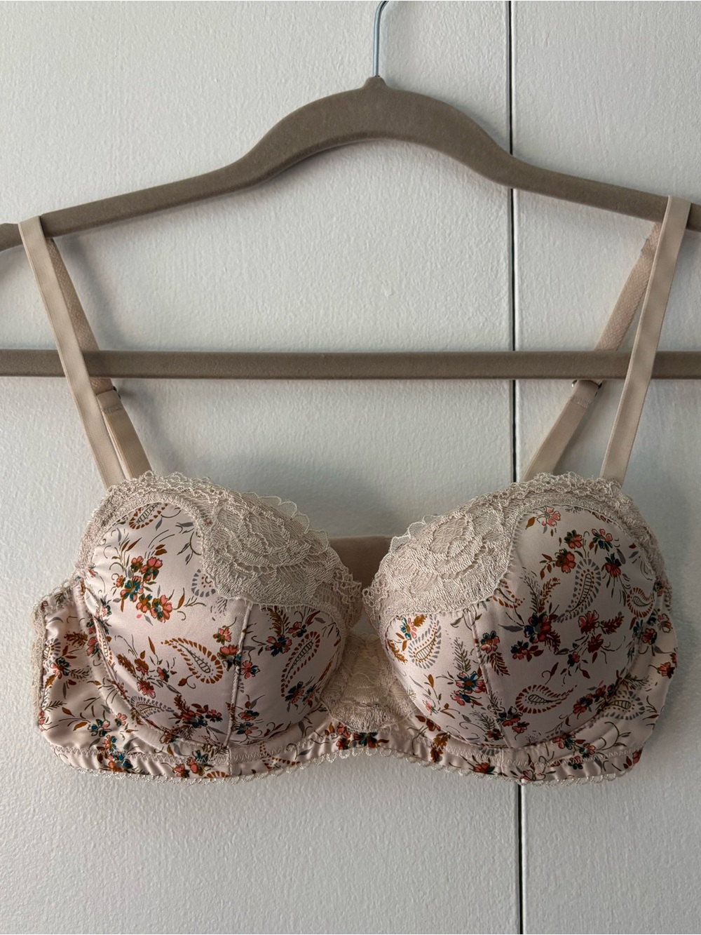 Victoria's Secret Dream Angels Floral Paisley Lace Lined Demi Bra Chic Size 32C